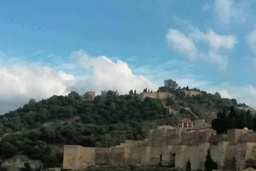 Alcazaba - Alcazaba Room, Centrica Y Con Fantasticas Vistas A La Alcazaba Y Teatro Romano Malaga 0*,  Spain